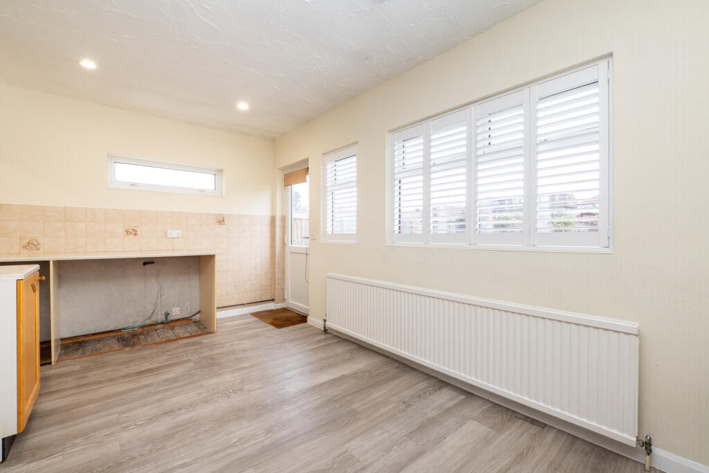 Henley Avenue, Cheam, Sutton, SM3