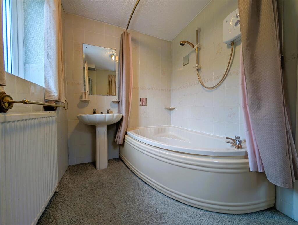 Family bathroom