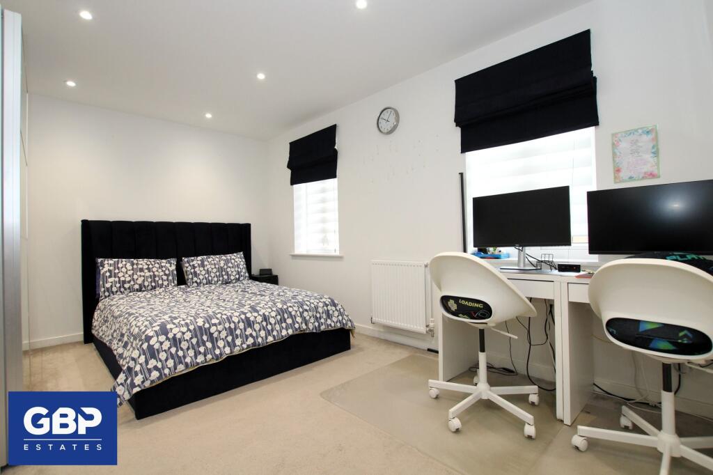 Maiden Way, Rainham, RM13