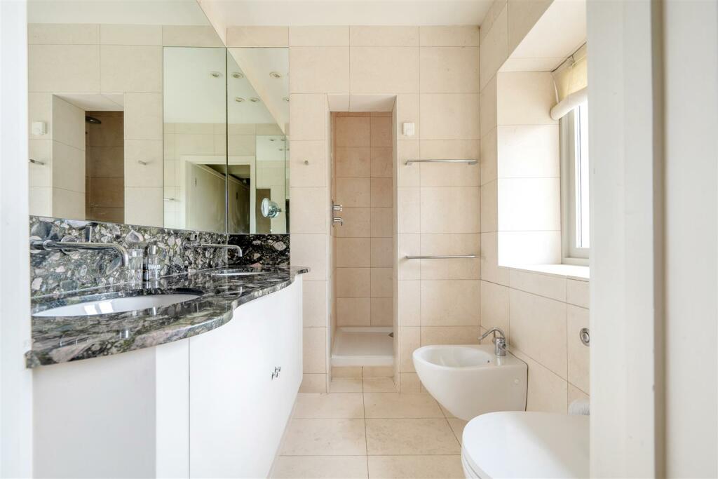 Principle En-suite