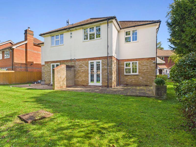 REAR ASPECT &amp; PATIO