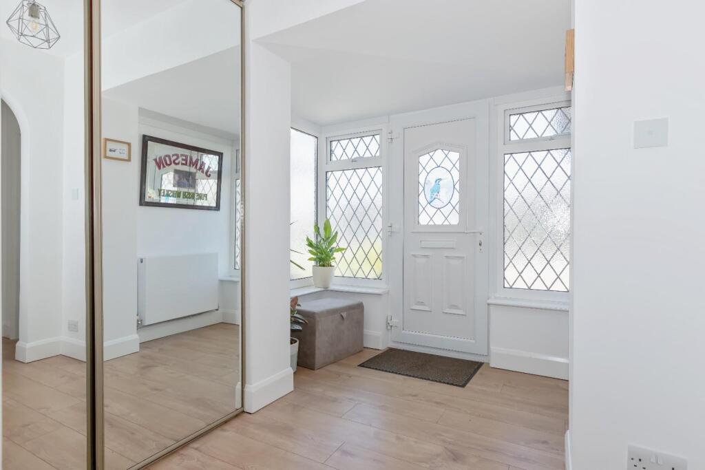 Bristol Avenue_10.jpg