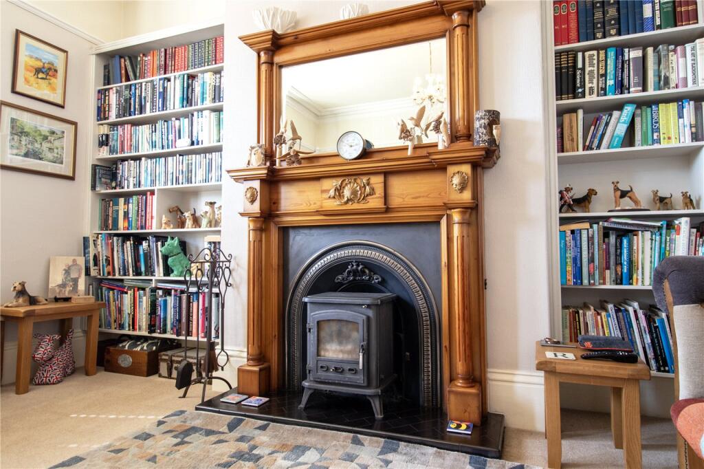 Lounge Fireplace