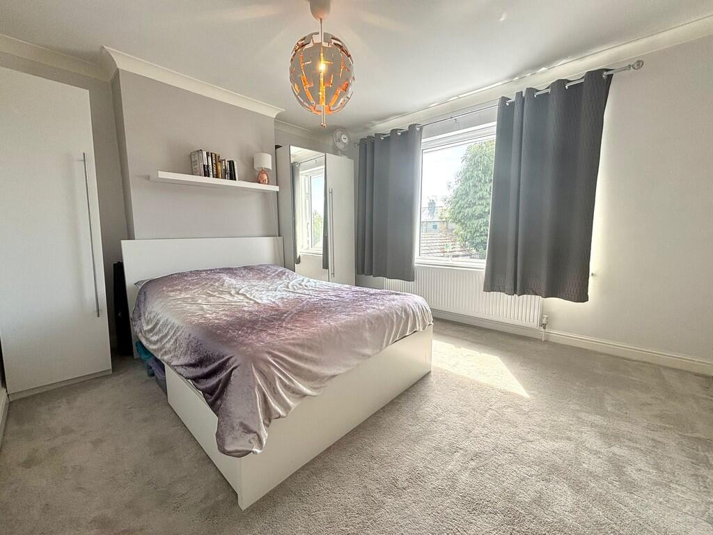 Bedroom 4 Image 2