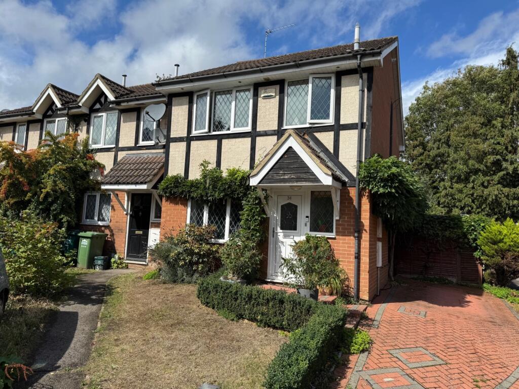 Sykes Drive, Staines-upon-Thames, Surrey, TW18