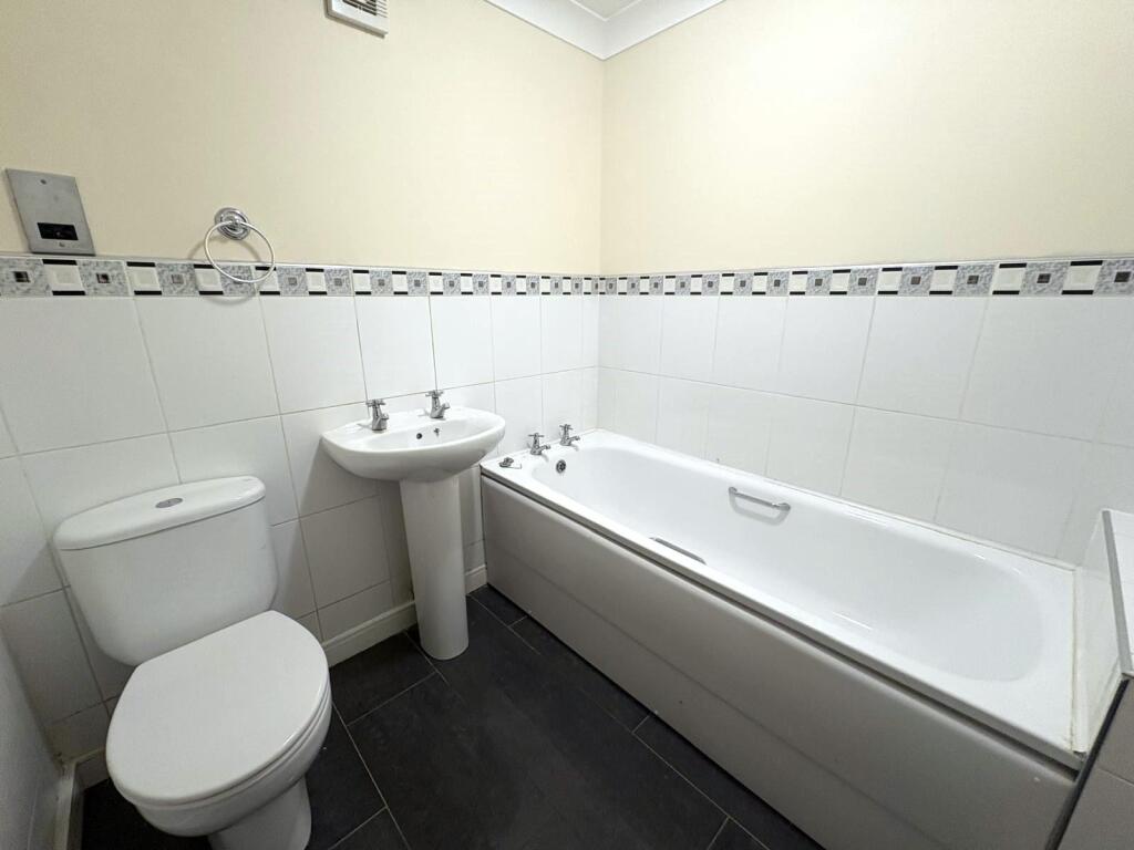 Main Bathroom