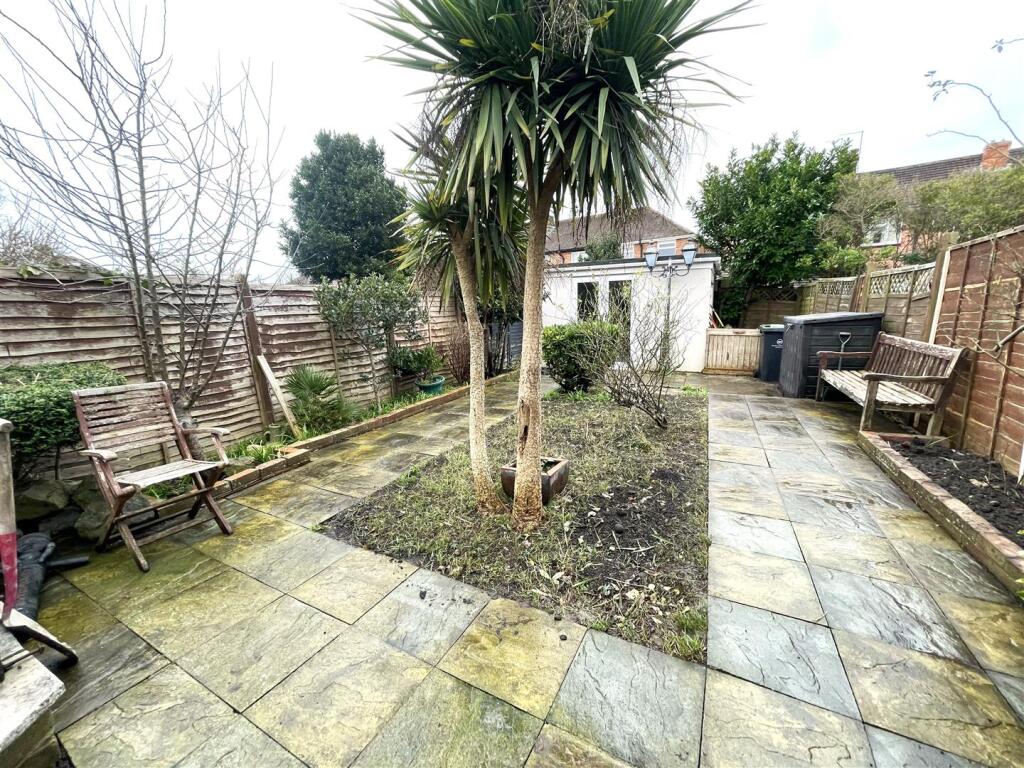 1 Garden 3.jpg
