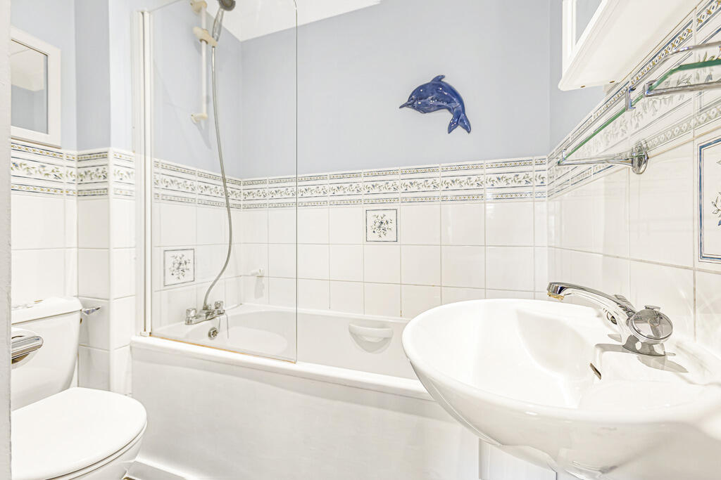 Ensuite Two