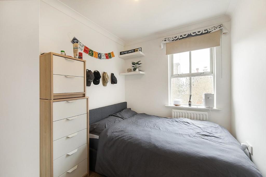 Bedroom (2).jpg