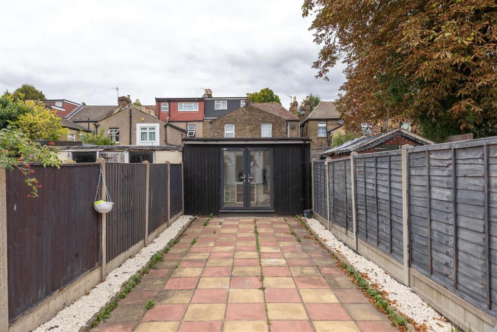 Melford Road, E17