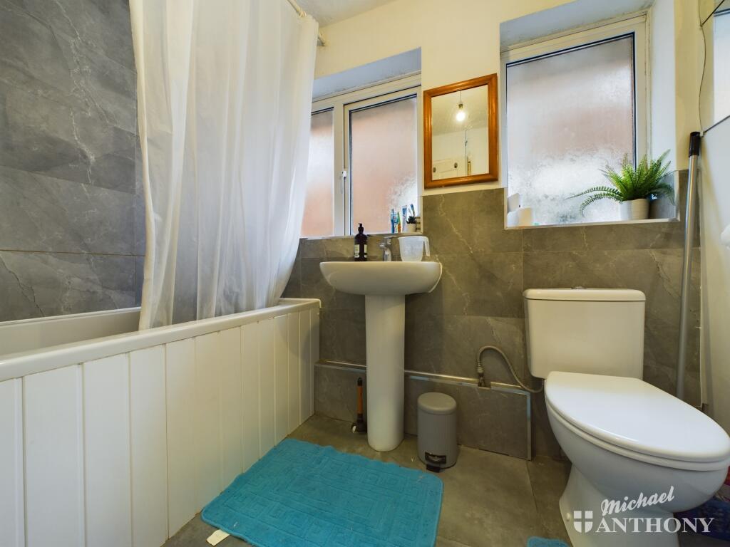 CAM02773G0-PR0225-STILL006