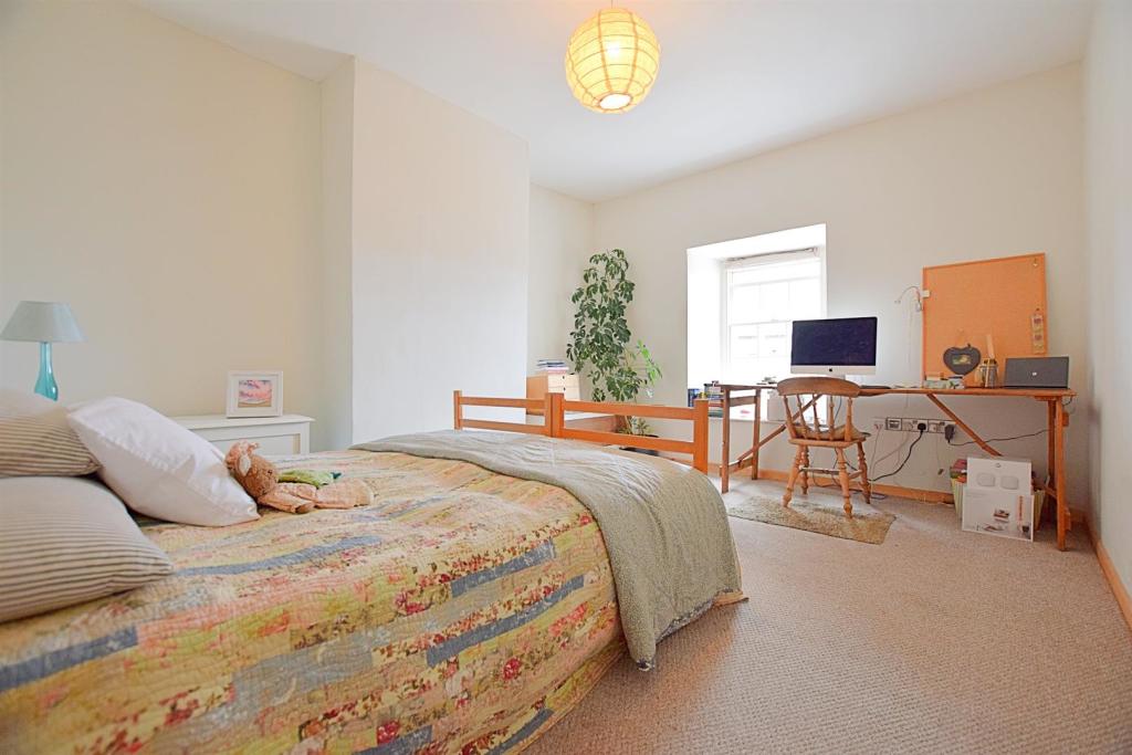 Bedroom Three.jpg