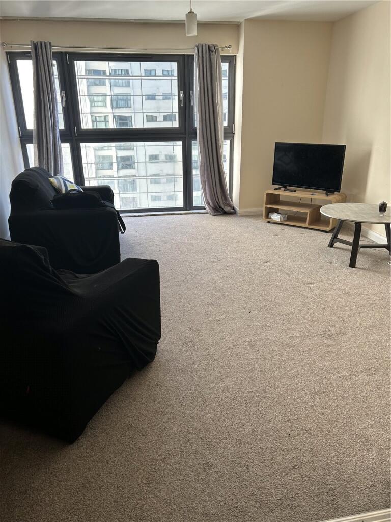 Living/Dining Area