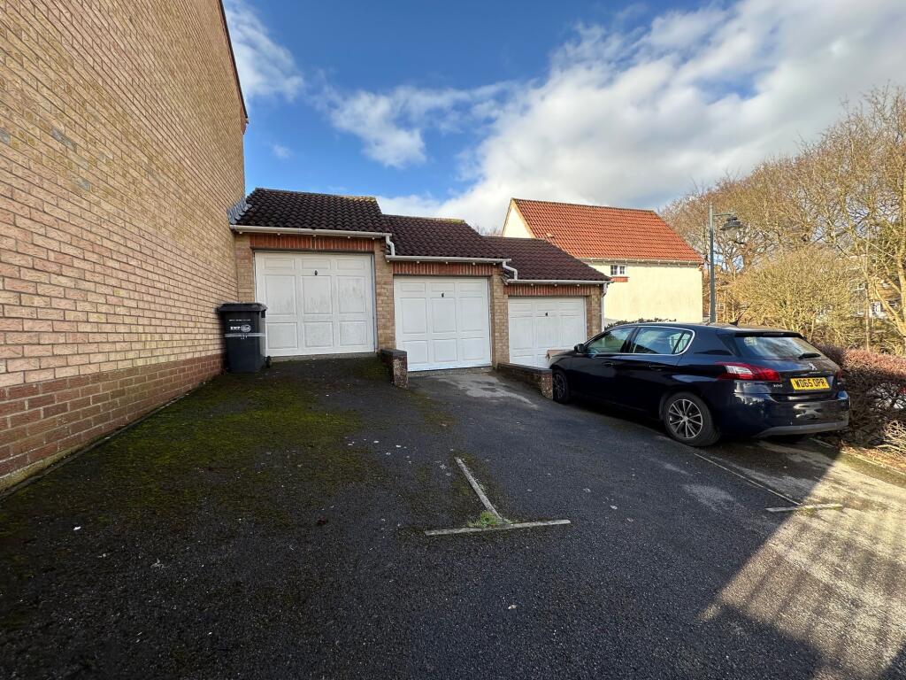 Garage &amp; Parking