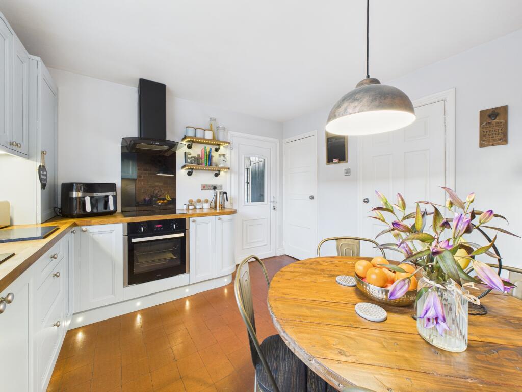 Kitchen 2