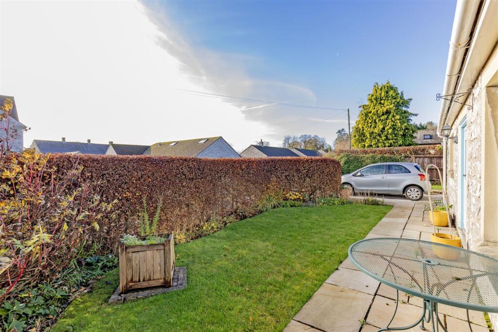 Front External-4.jpg