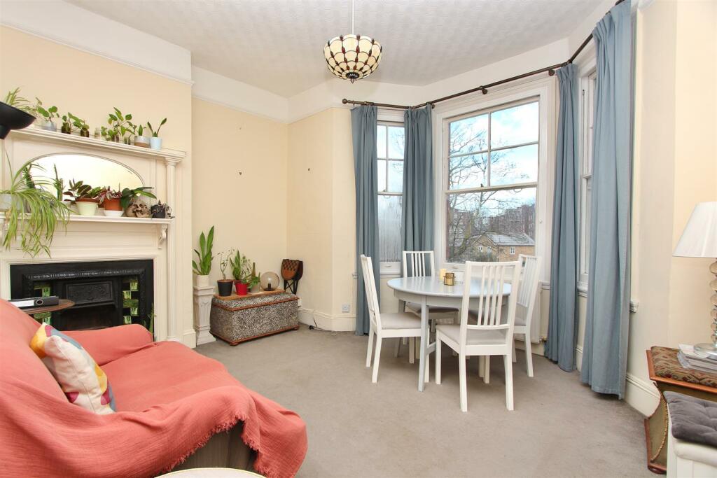 Manor Road, N16