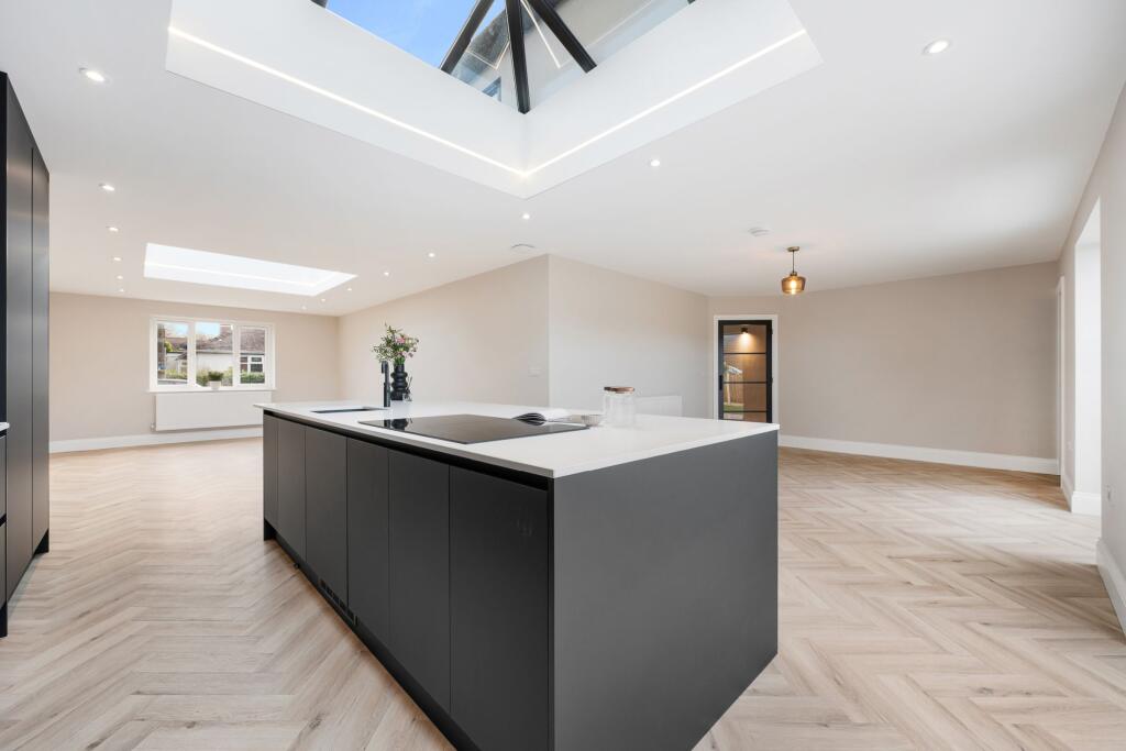 Open Plan Kitchen Dining Area