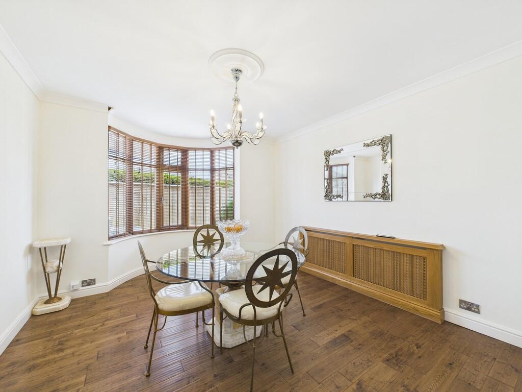 CAM01835G0-PR0193...