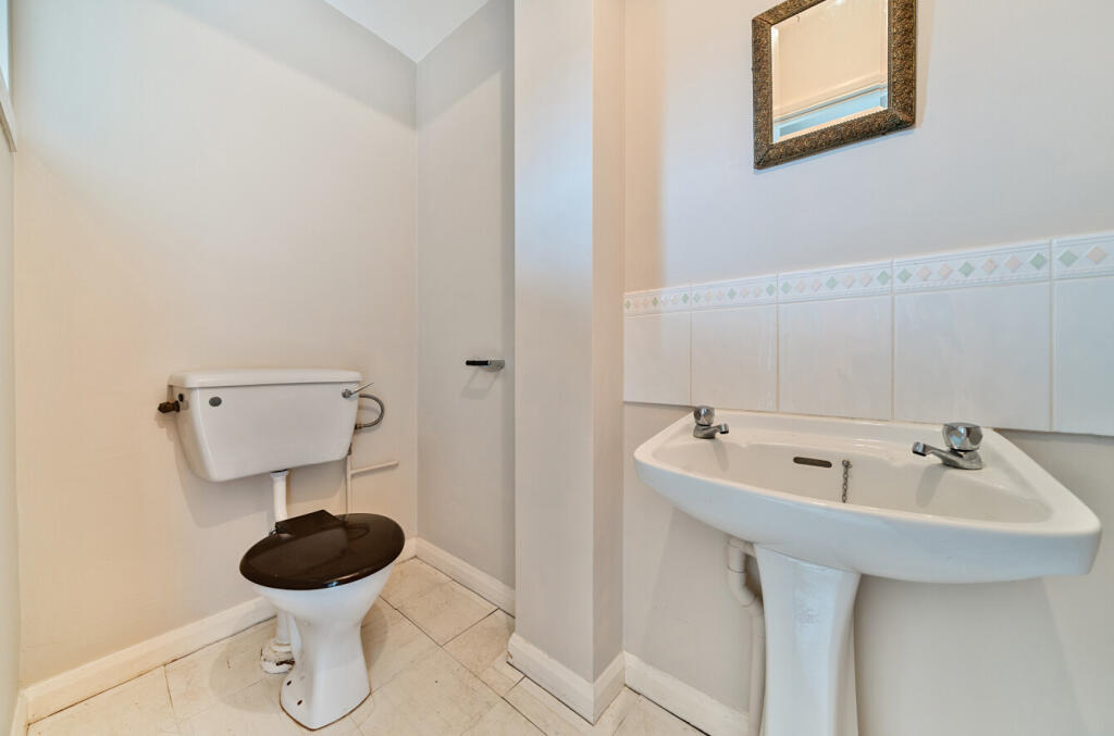 37-681b83f9c8c99-...