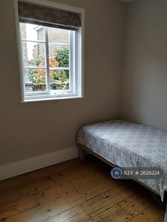 Single Bedroom Or Office