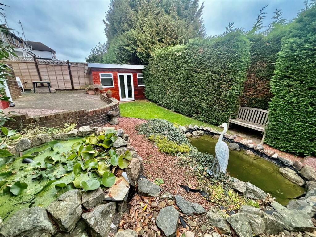 garden 1.jpg