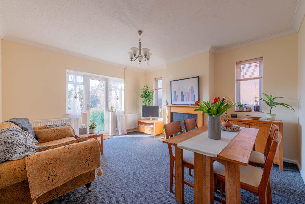 Living Room Dining Room (1)