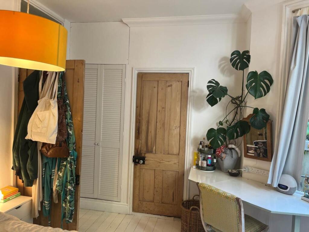 Master Bedroom 5 