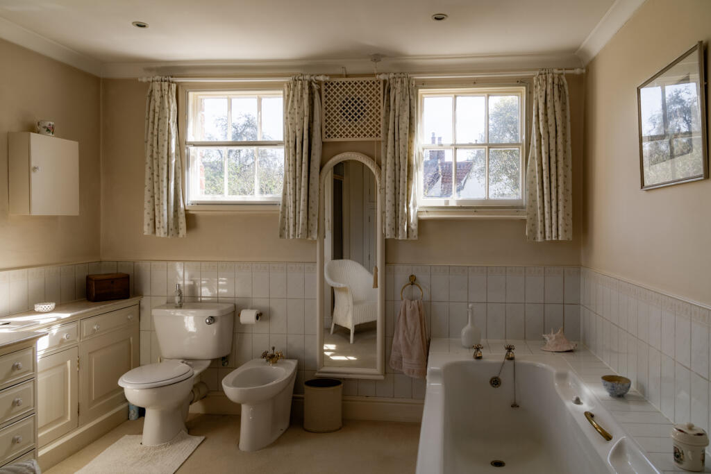 273104 - The Cottage 106.jpg