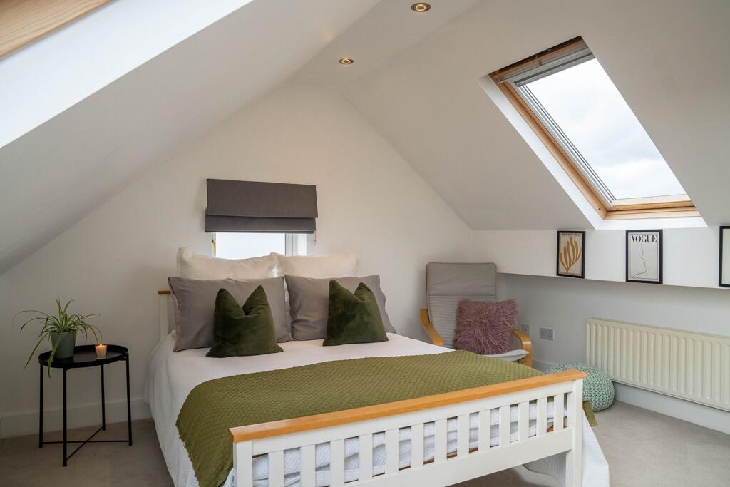 Top floor 5th bedroom