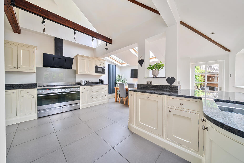Open Plan Kitchen / Breakfast Room