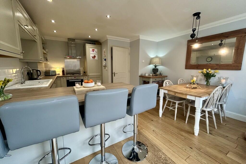 Kitchen/Dining Ro...