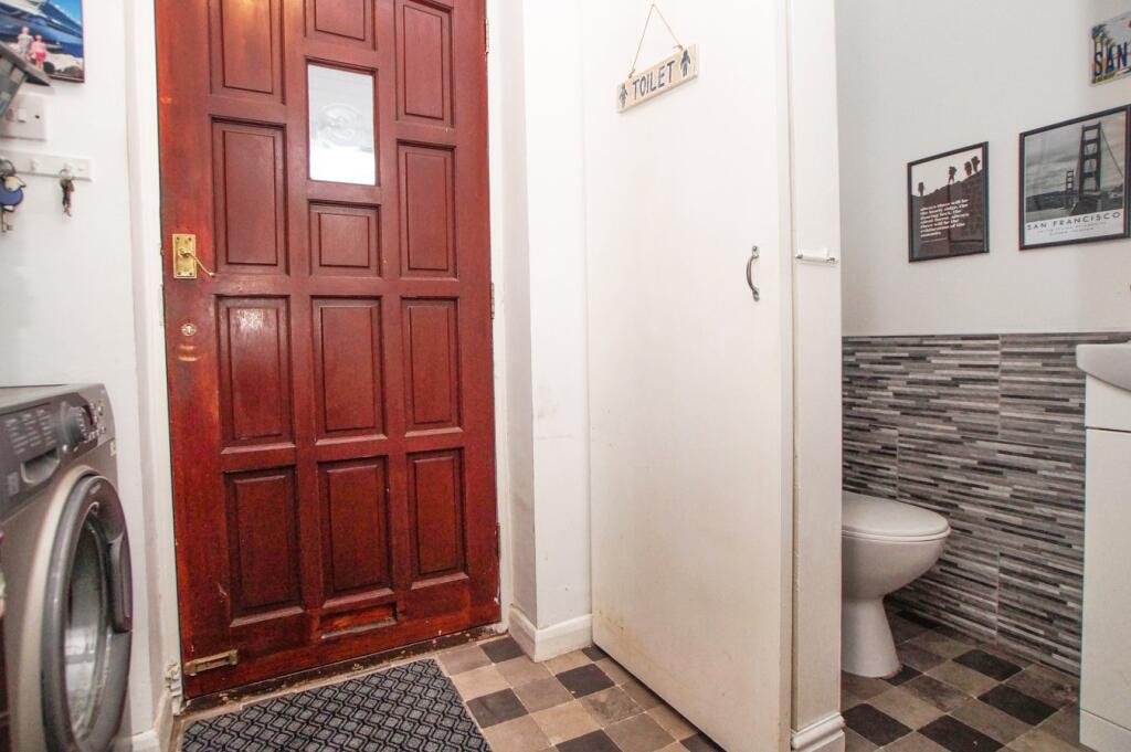 Utility &amp; Cloakroom