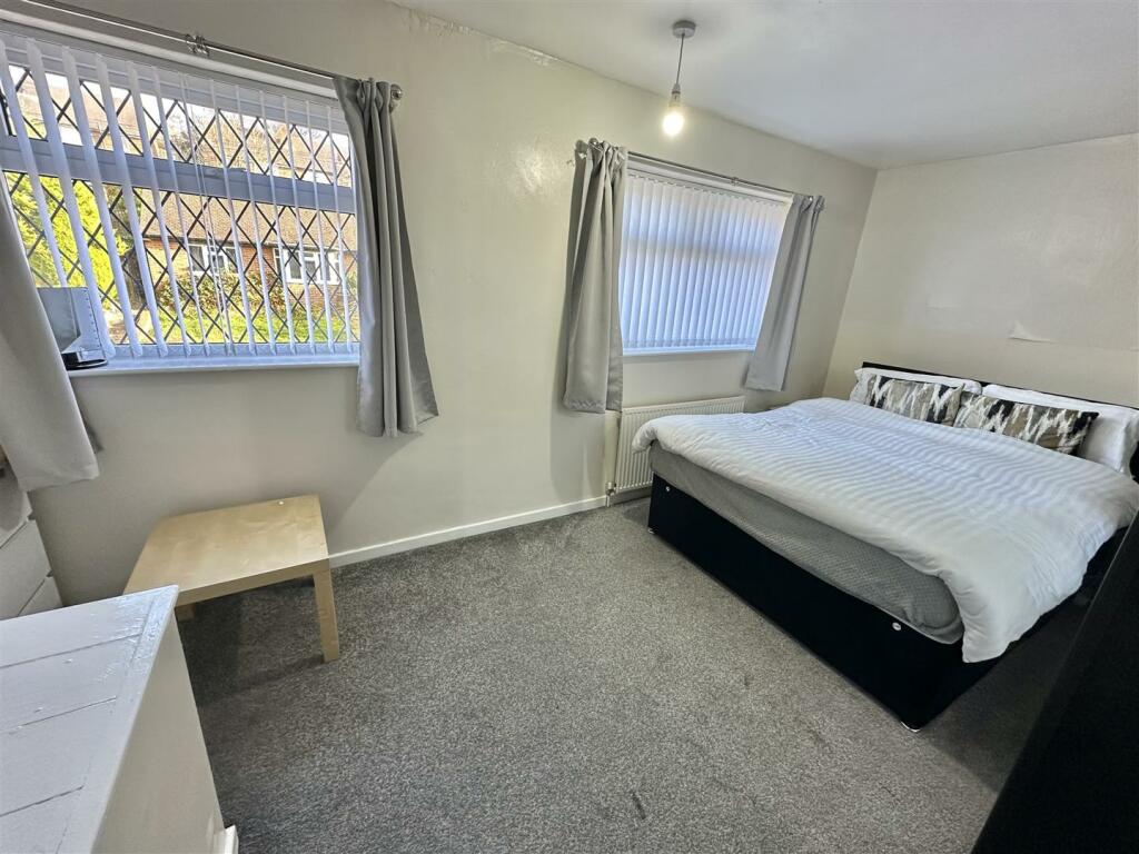 Bramleys Estate Agents - Moorcroft Drive - Dewsbur