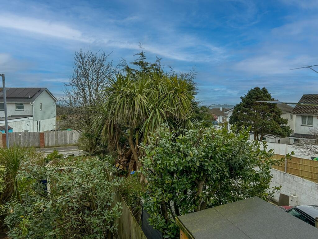To Book A Viewing Call TPS Lostwithiel on 01208 87