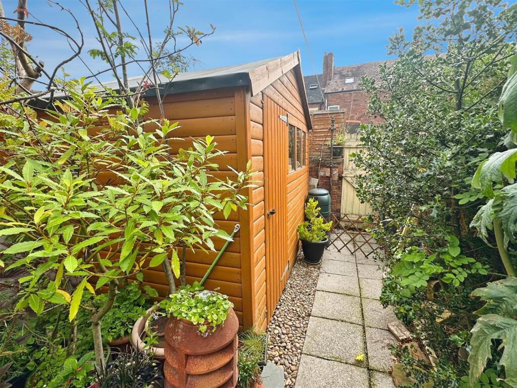Shed