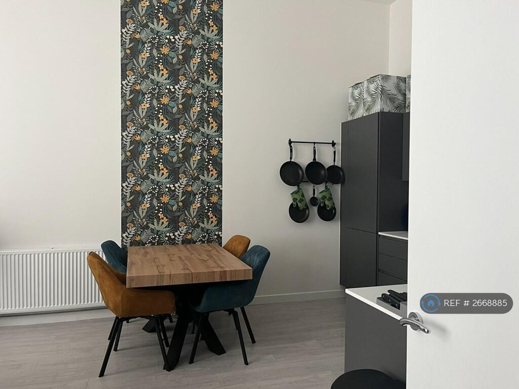Open Kitchen 3