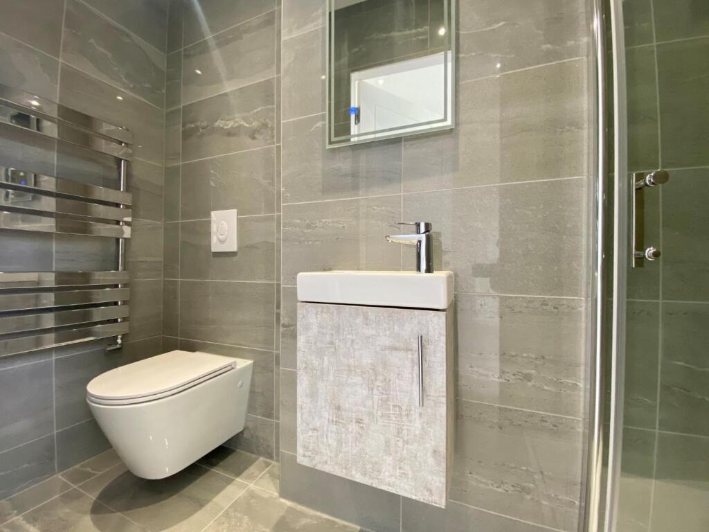 Bedroom 1 En Suite