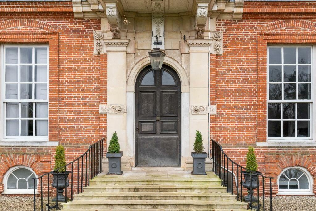 7 The Mansion 40.jpg