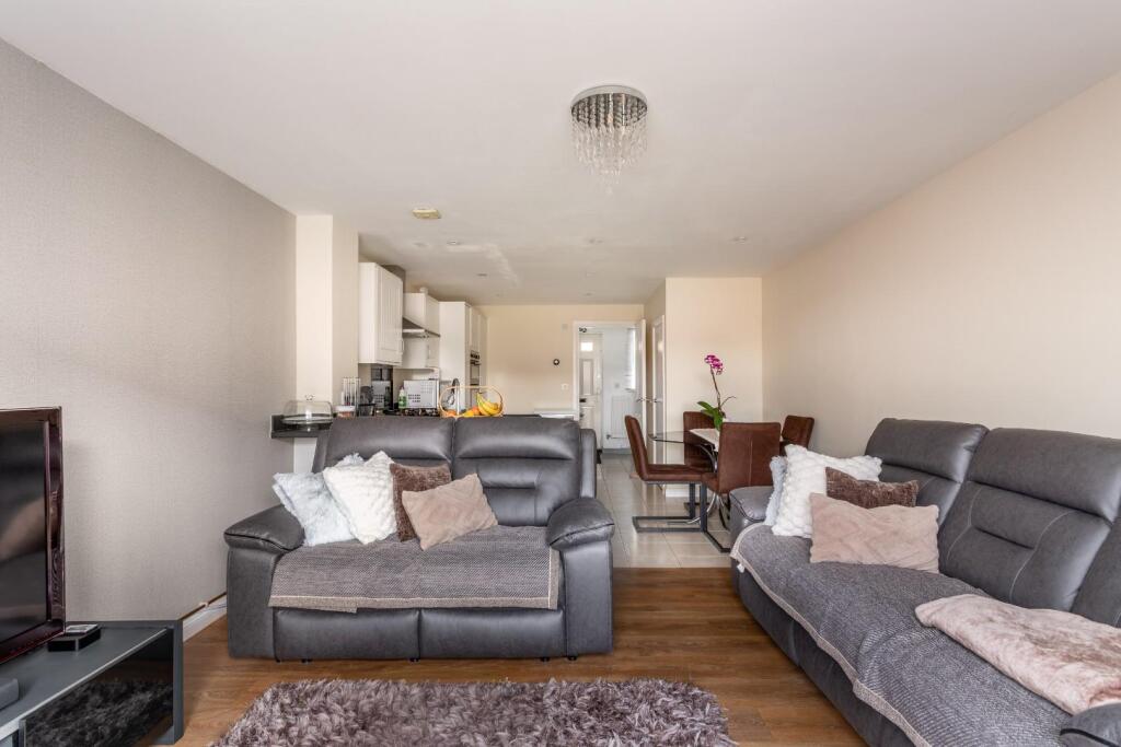 Westview Close-12.jpg