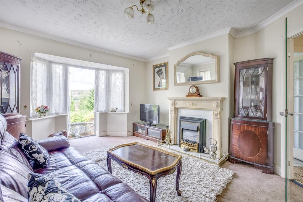 45 Keep Hill Drive, HP11 1DT-3.jpg