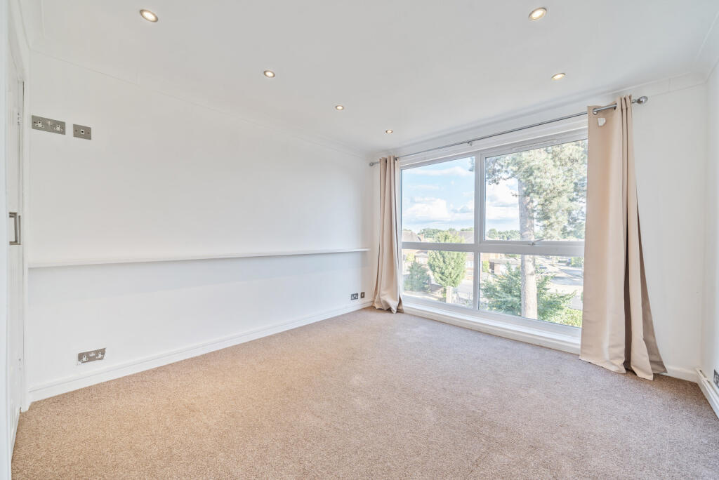 1324371-14-686eac...