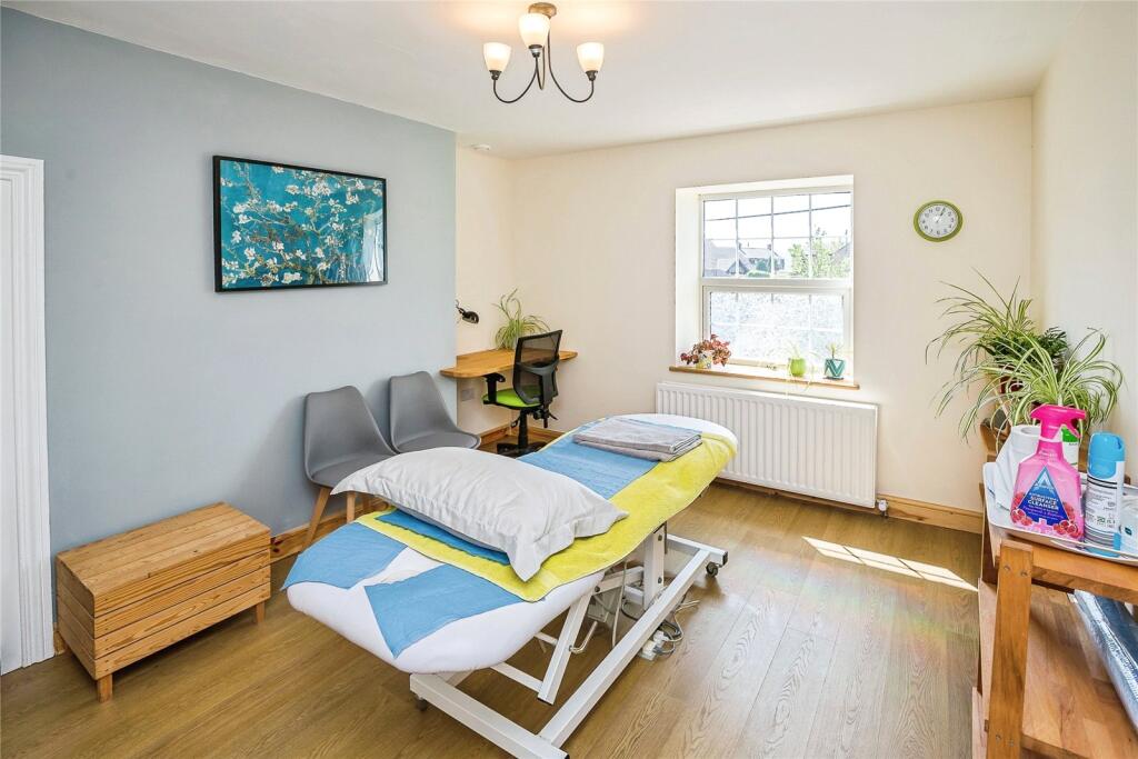 Treatment/ Bedroom 2