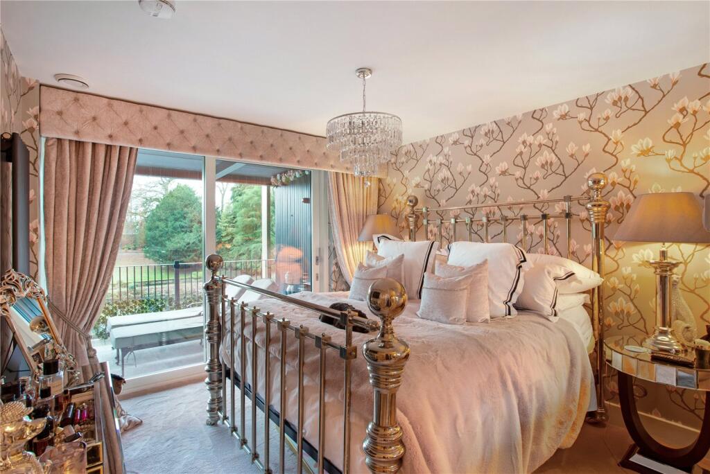Principal Bedroom