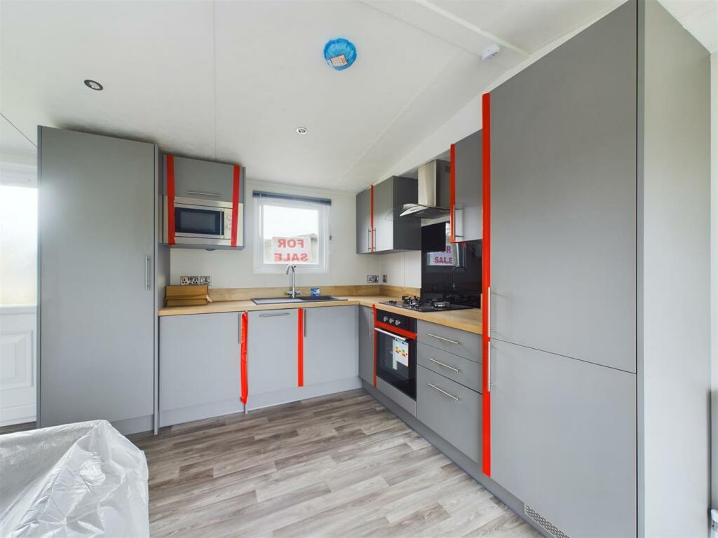 Open Plan Lounge/Kitchen/Diner