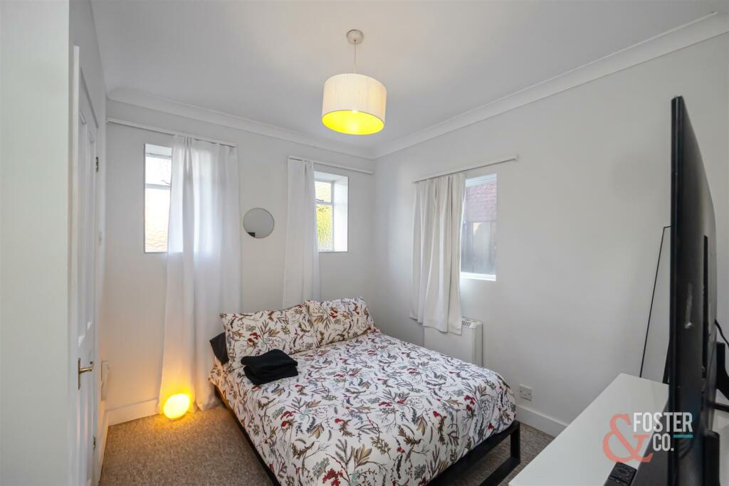 High Street 101 Flat 1-005.jpg