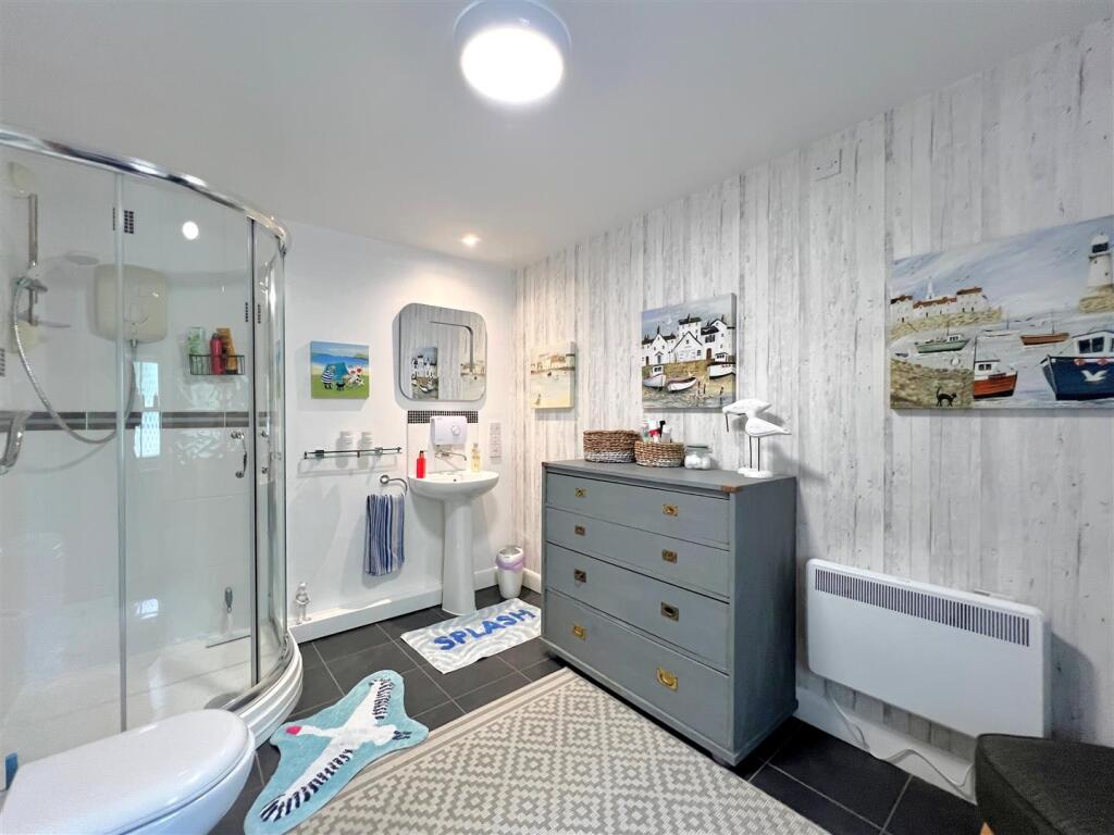 shower room.jpg