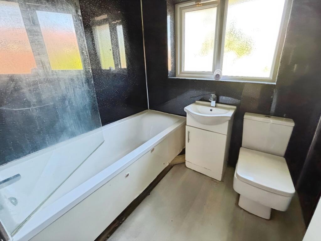 Bathroom/Wc