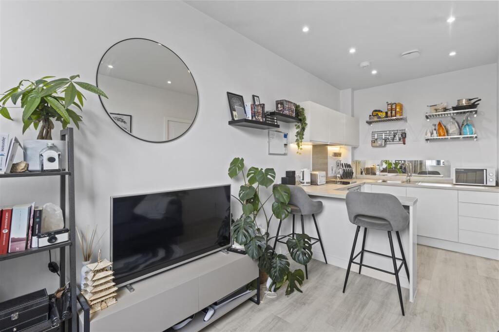 living area #3.jpg