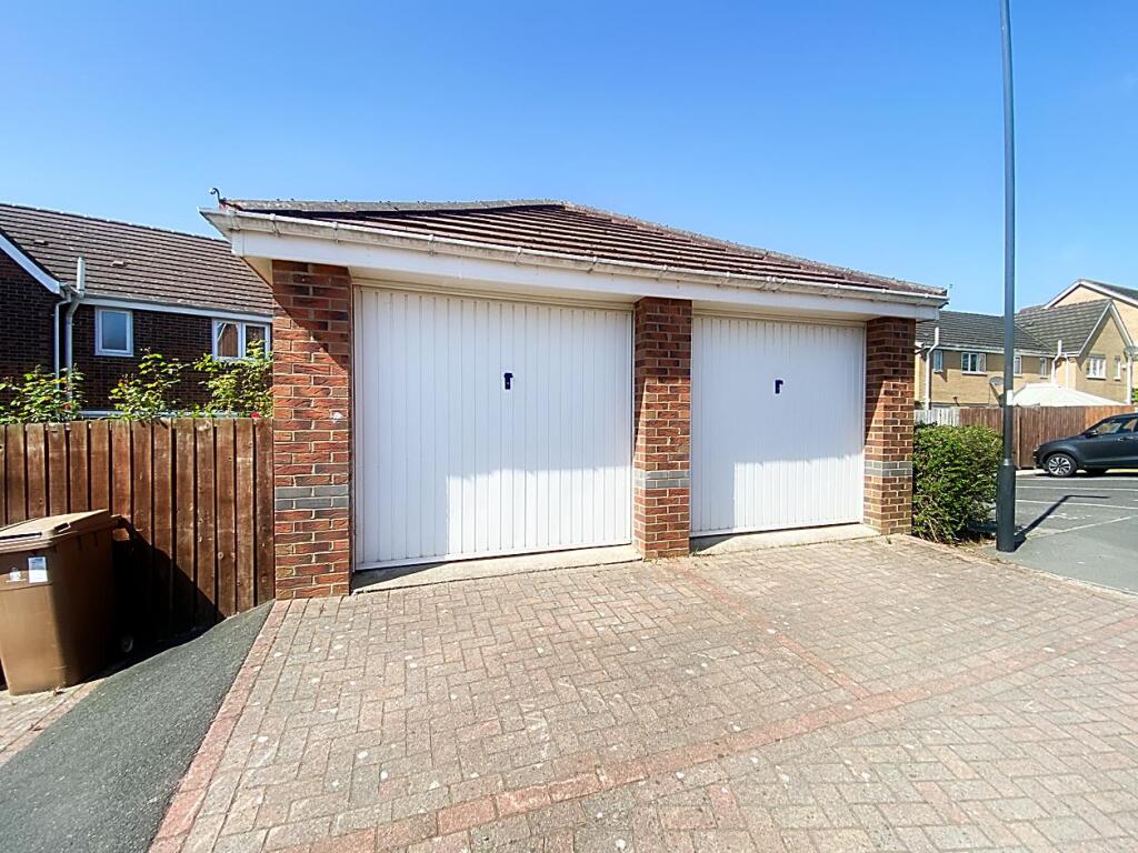 Garage &amp; Parking